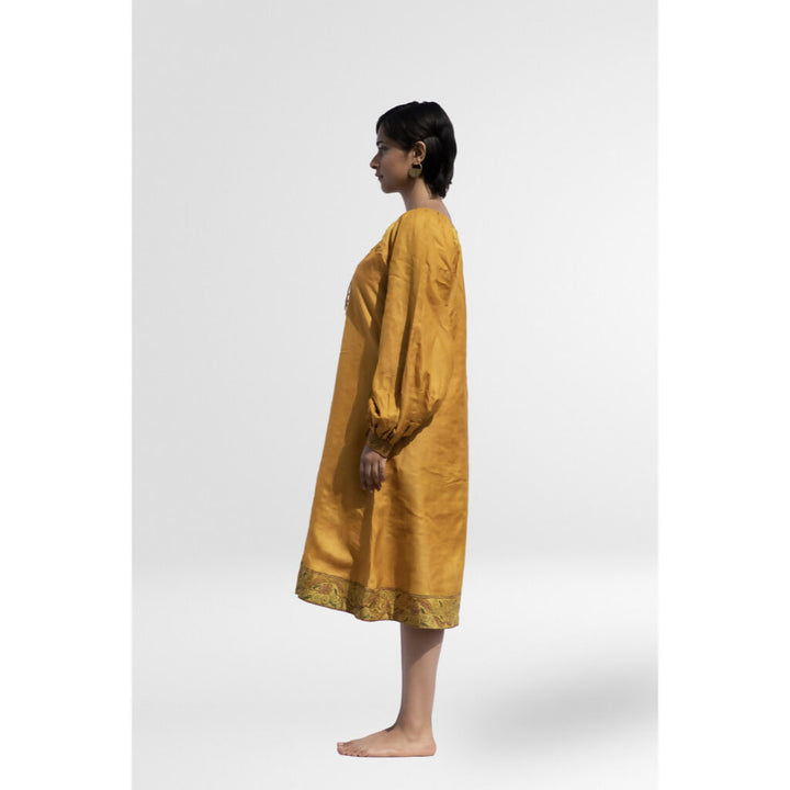 Mandrin Garnet Knot Dress