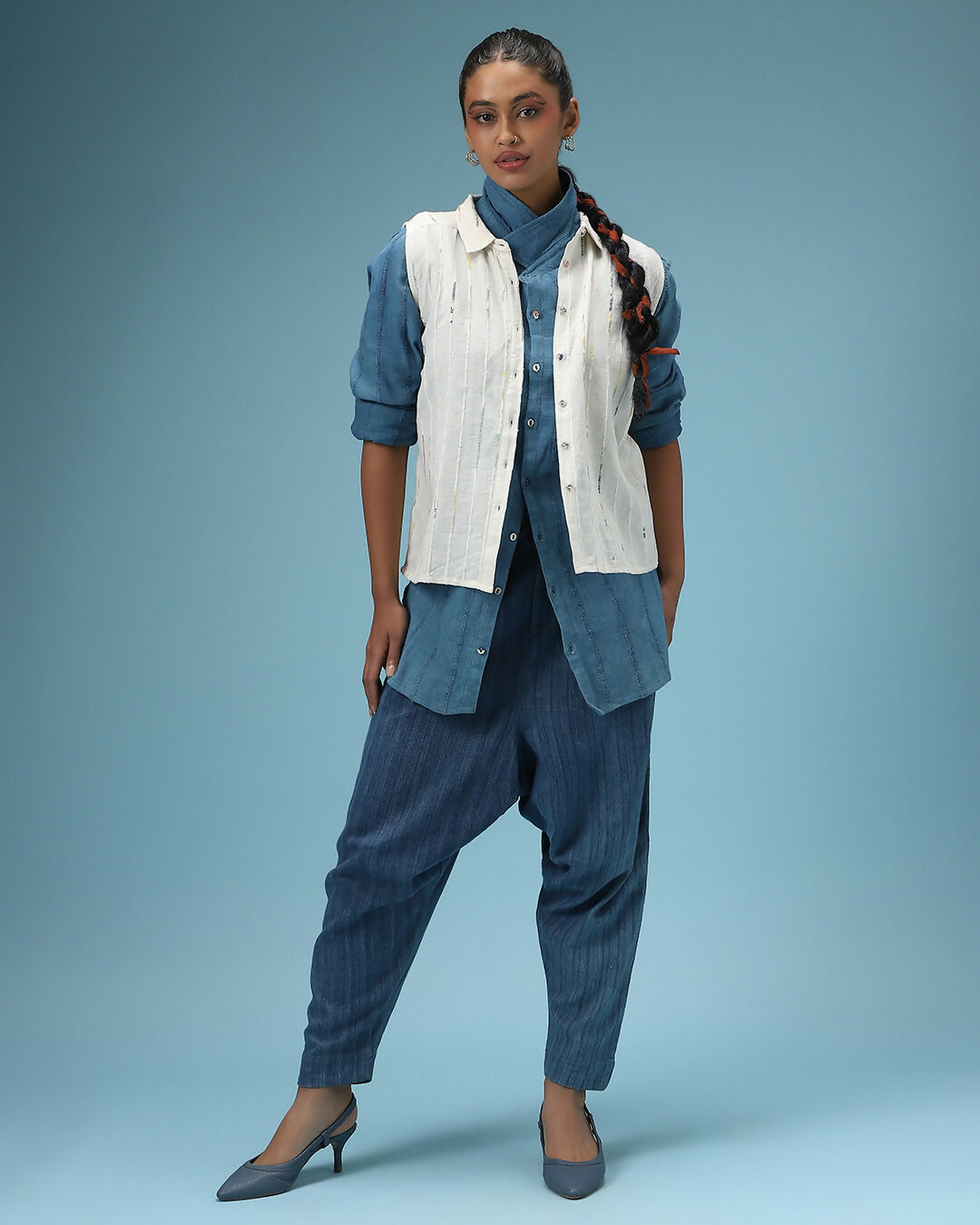 Threaded Horizon Vest