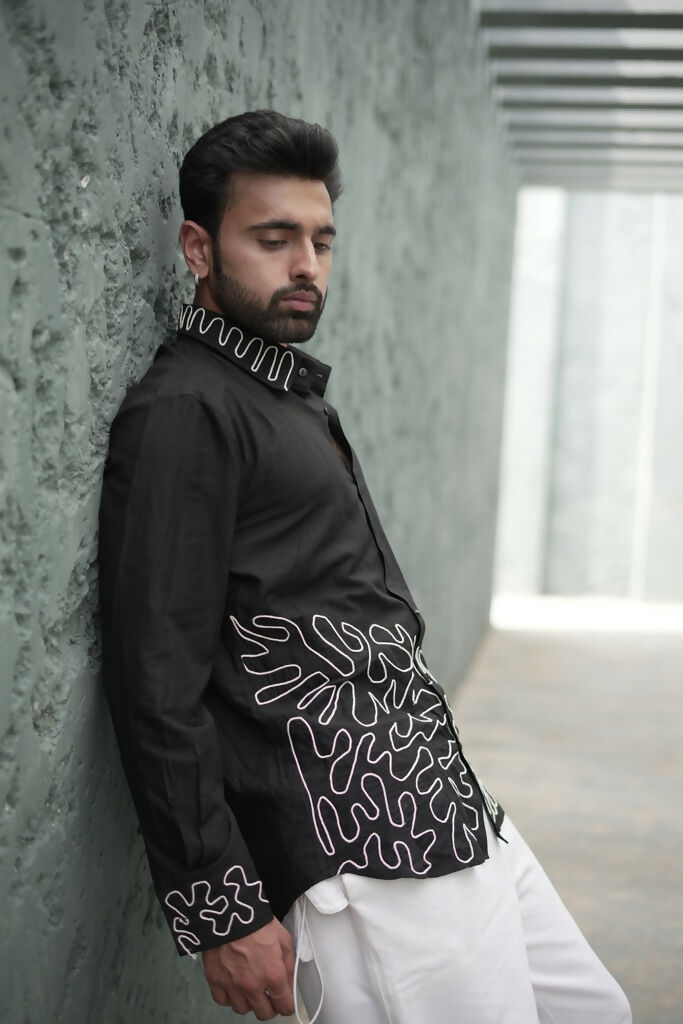 Unisex Black Dori Shirt