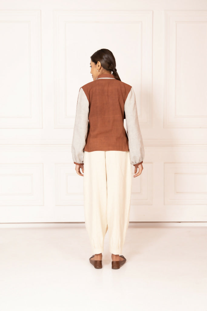 Aath Taka Shirt