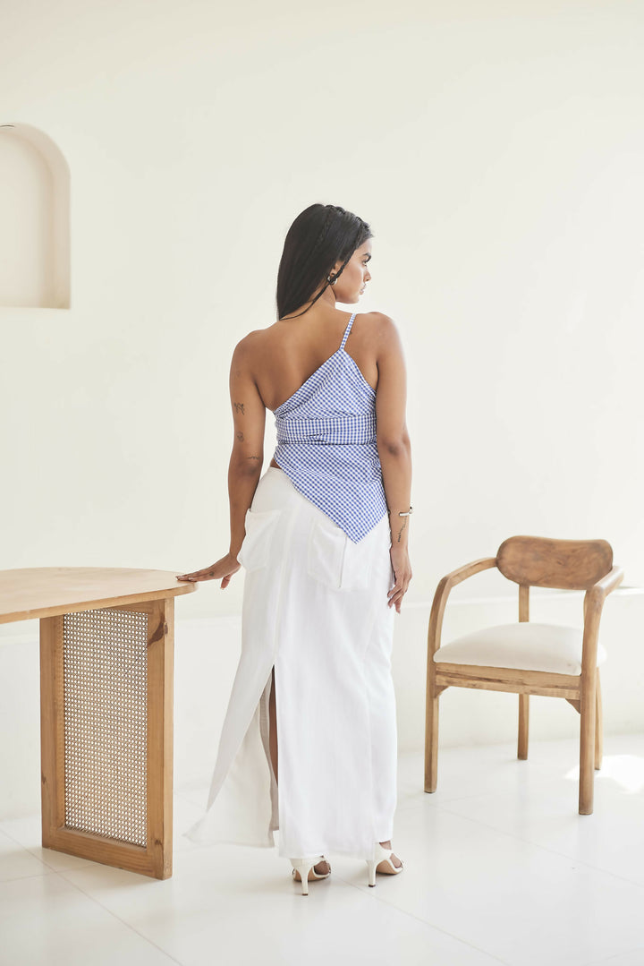 White Skirt With Pockets