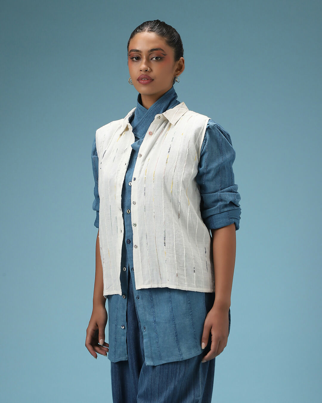 Threaded Horizon Vest