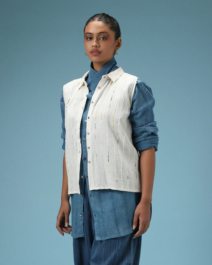 Threaded Horizon Vest