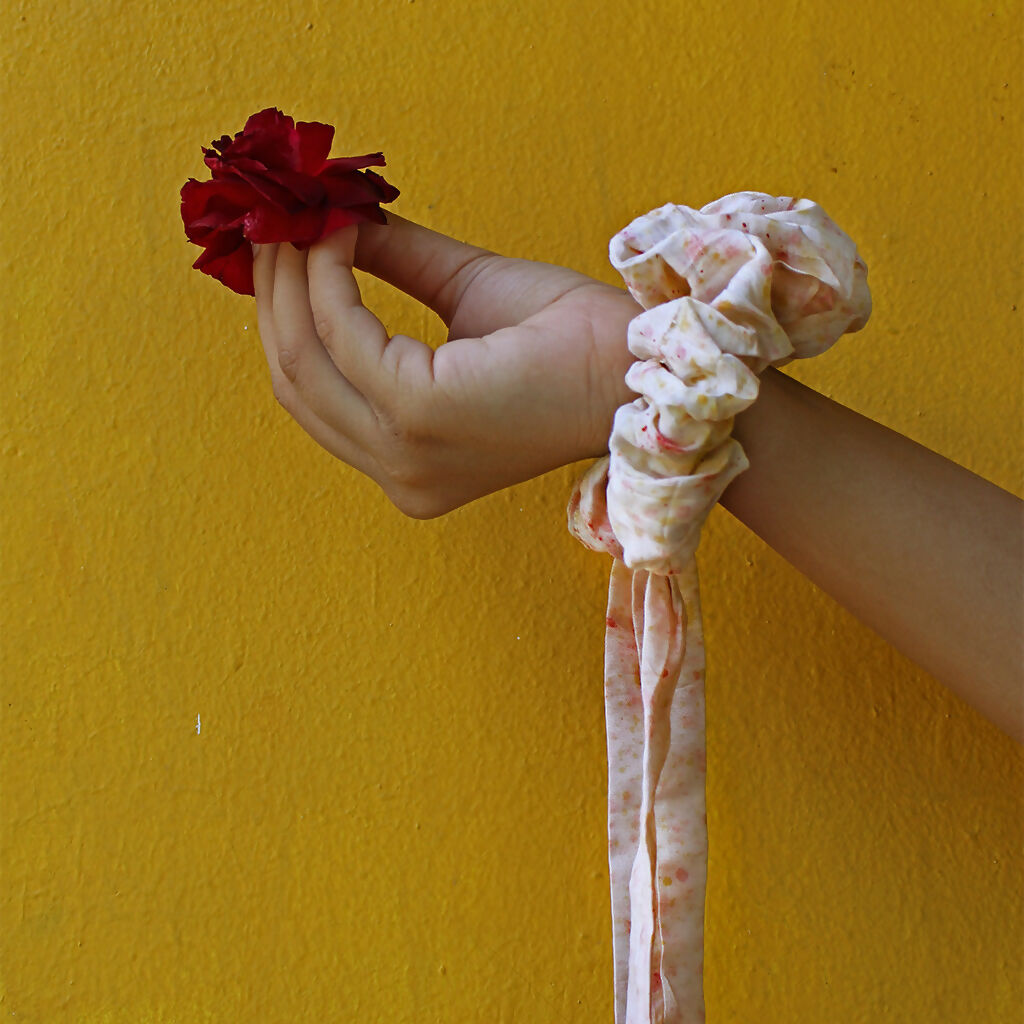 Bageeya Daisy Anti Breakage Scrunchie