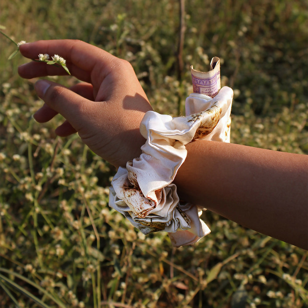 Bageeya Daisy Anti Breakage Scrunchie