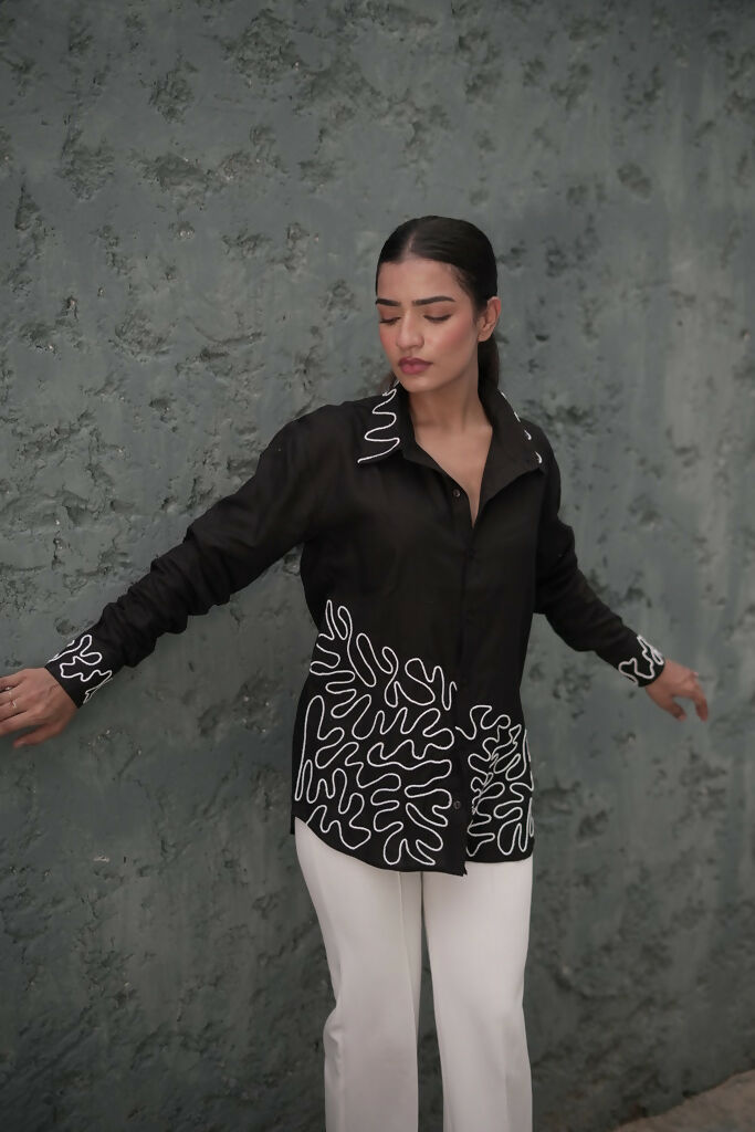 Unisex Black Dori Shirt