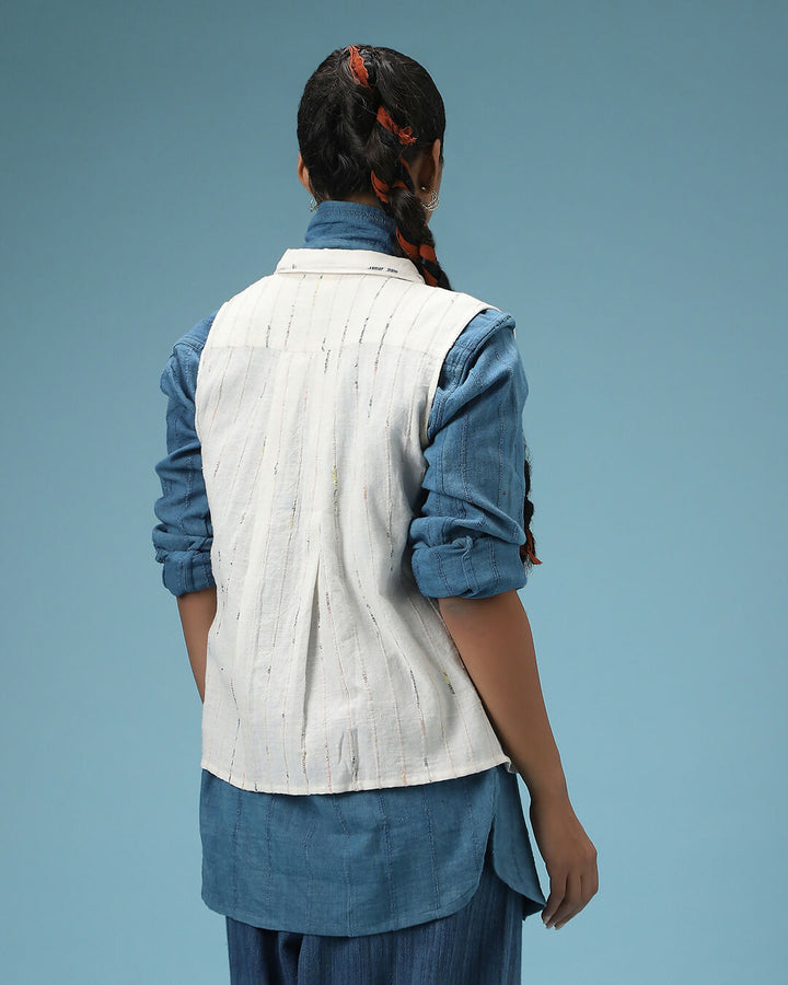 Threaded Horizon Vest