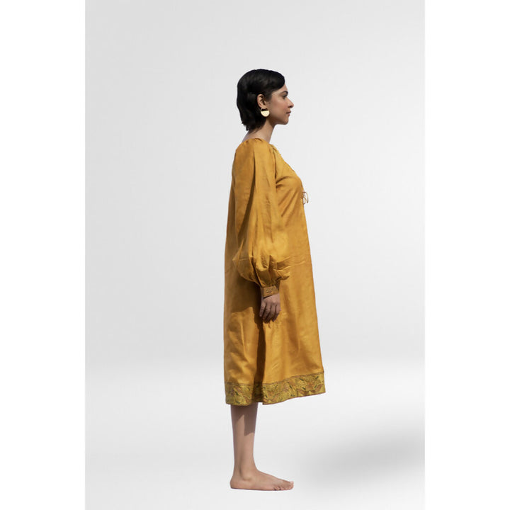 Mandrin Garnet Knot Dress