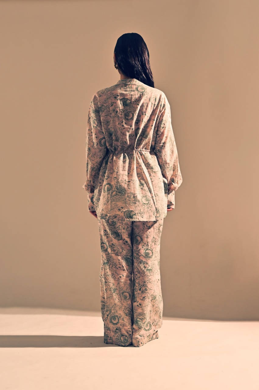 Beryl Knotted Waist Shirt