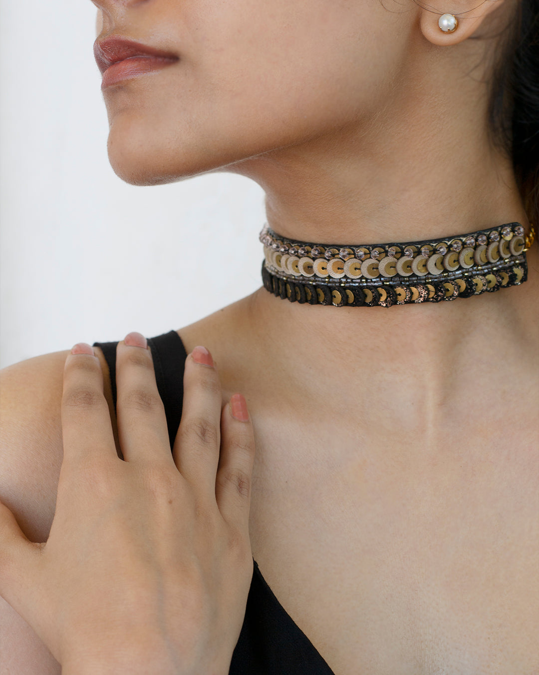 Spangle Choker