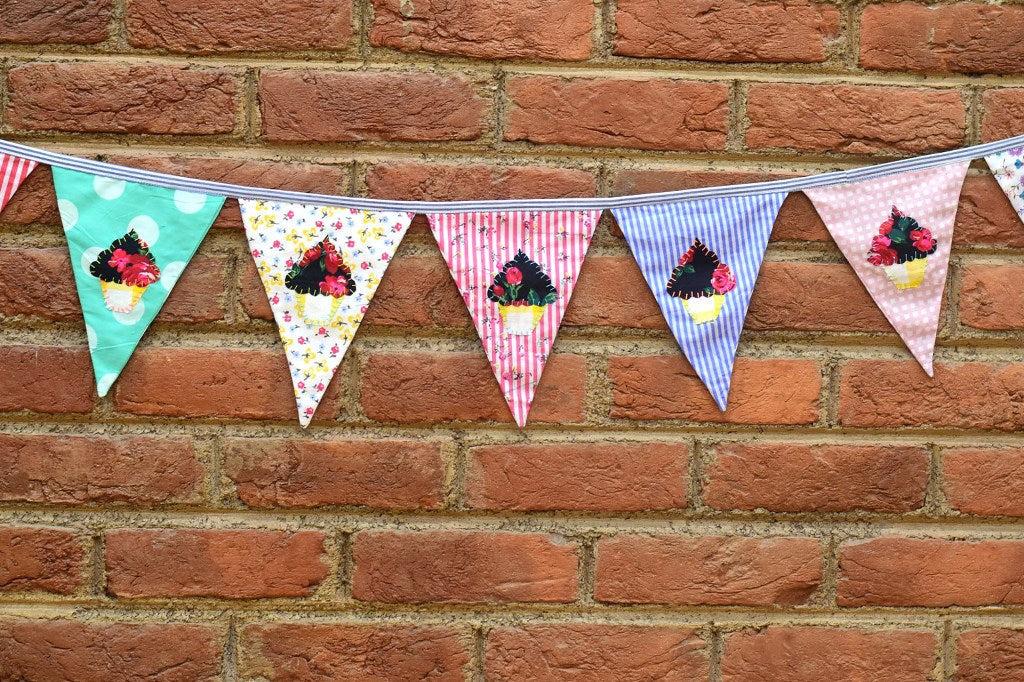 Cuppy Cake Buntings