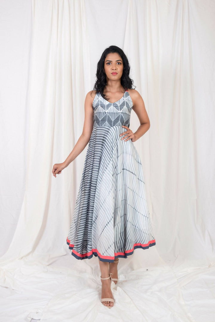 Criss-cross backneck Dress