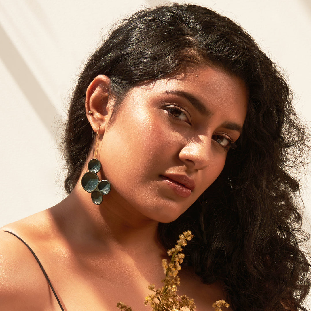 Clus Earrings