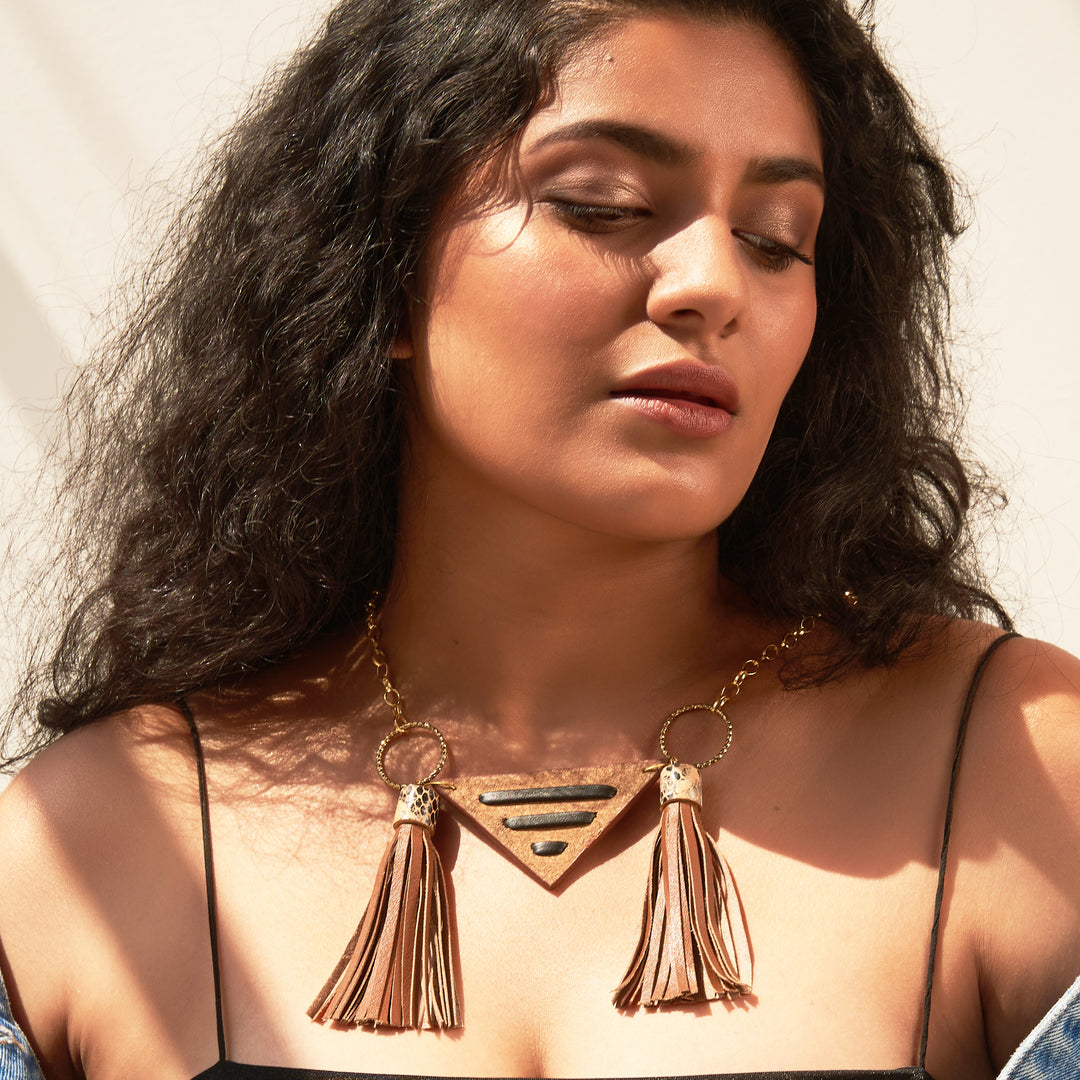 Trissle Neckpiece