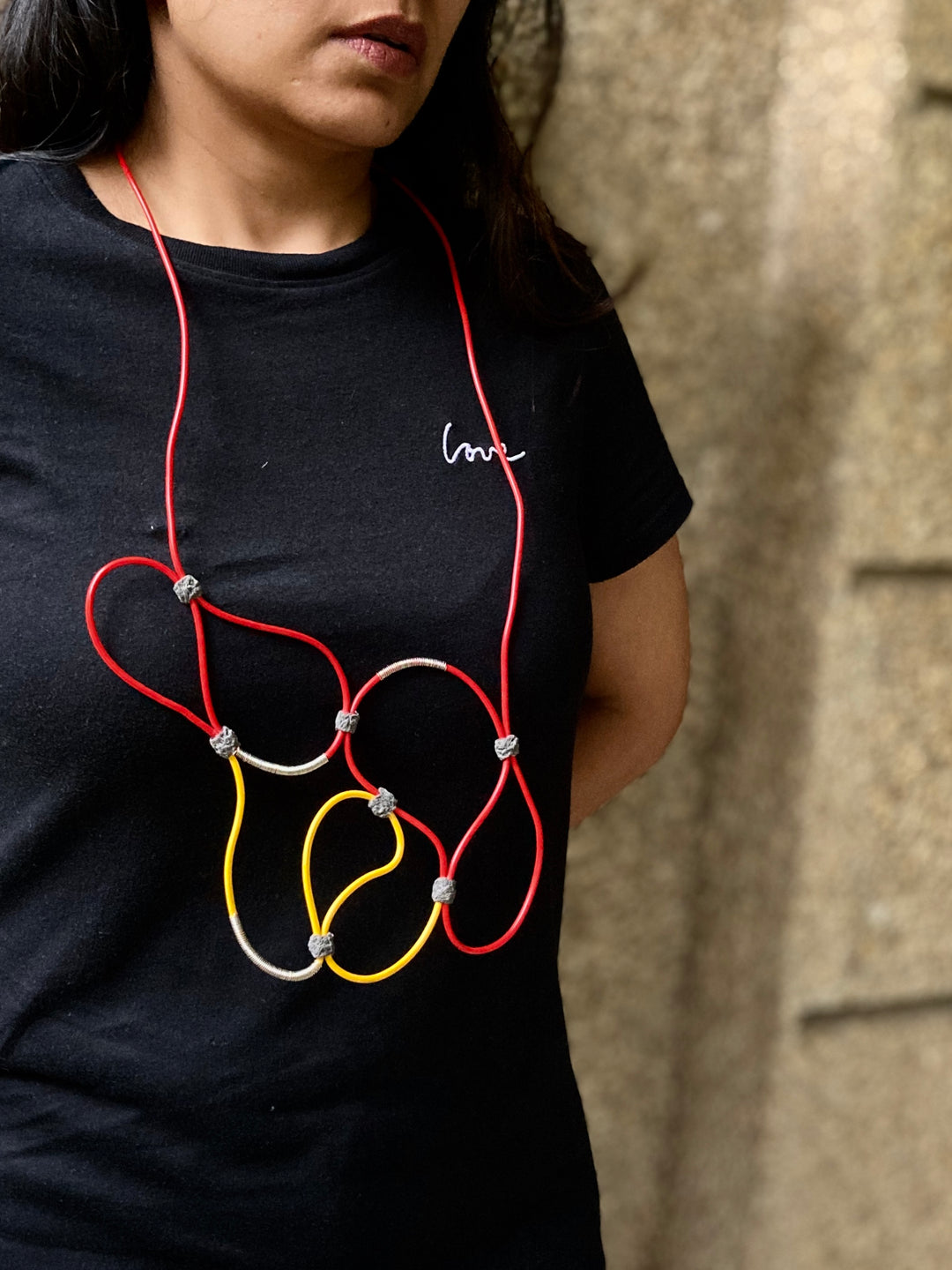 Multicolour Wire Neckpiece