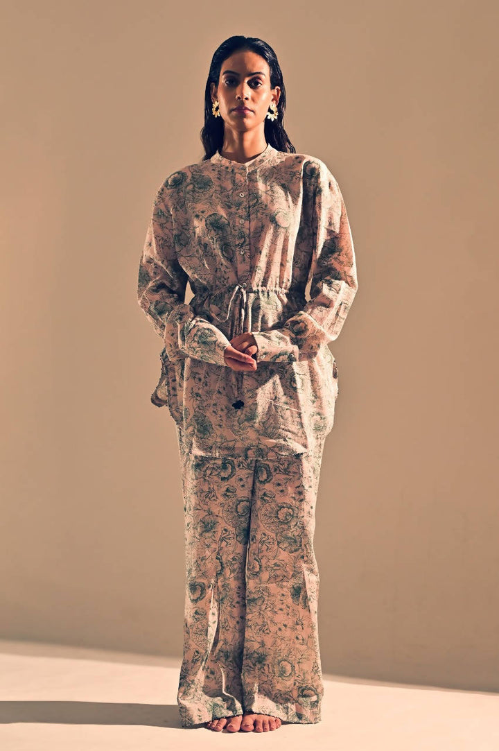 Beryl Knotted Waist Shirt