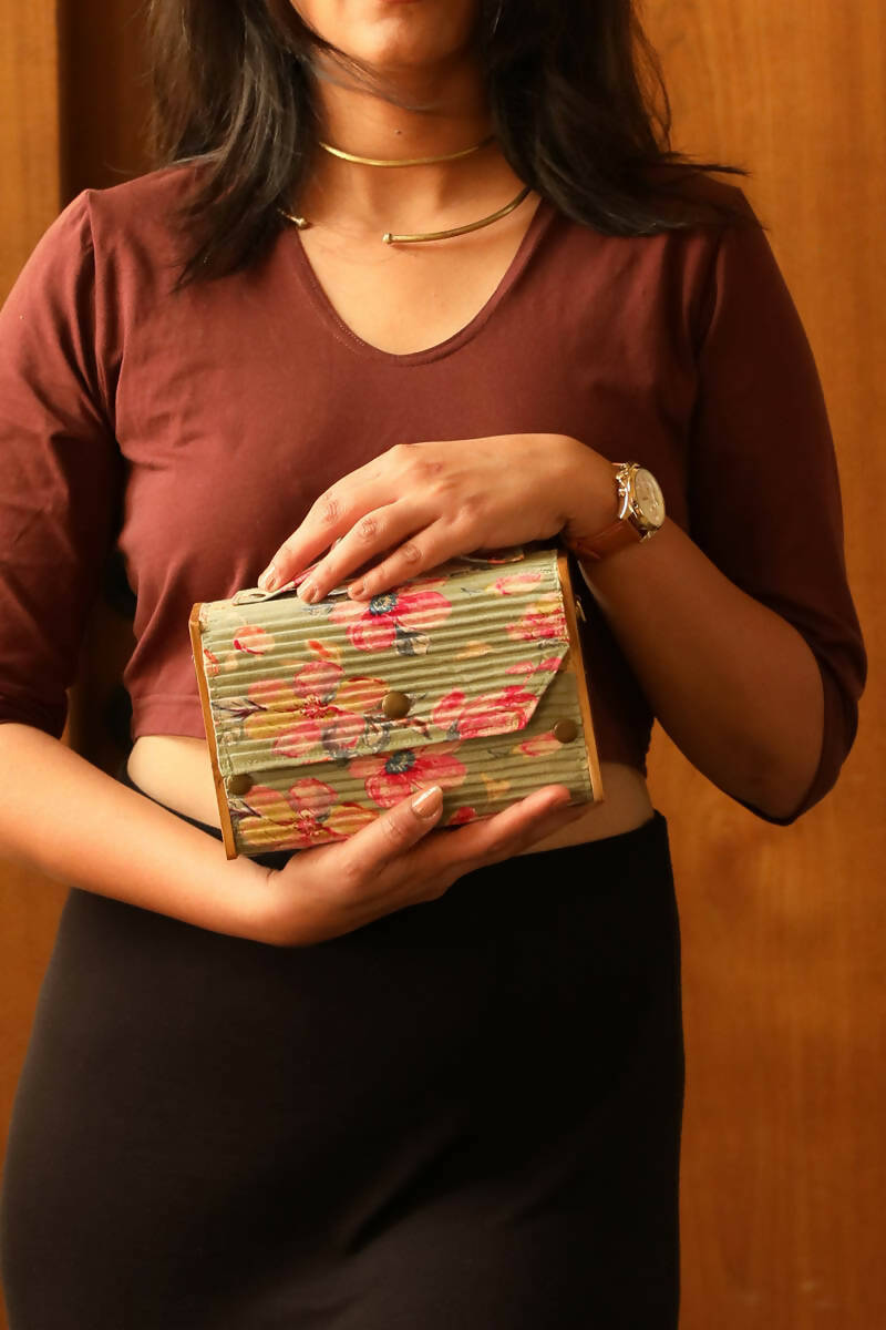 Vintage Blossom 4 in 1 Box Clutch