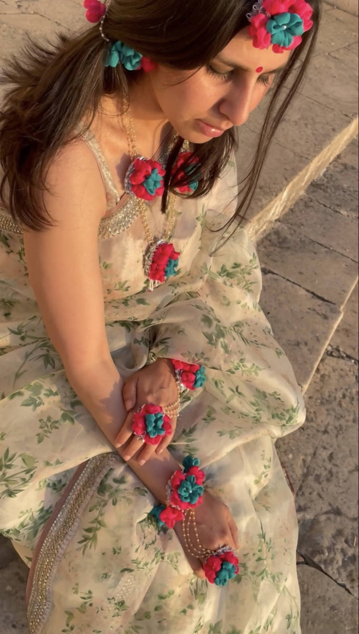 Daaliya Floral Jewellery Set