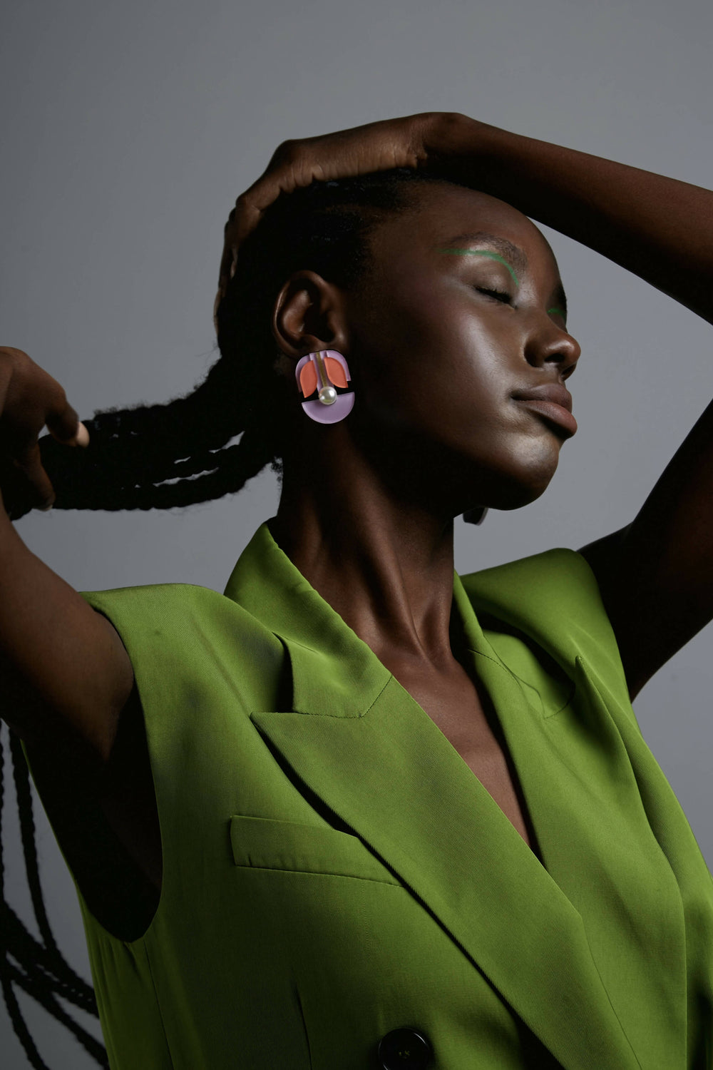 Perola Studs-Lilac Earrings