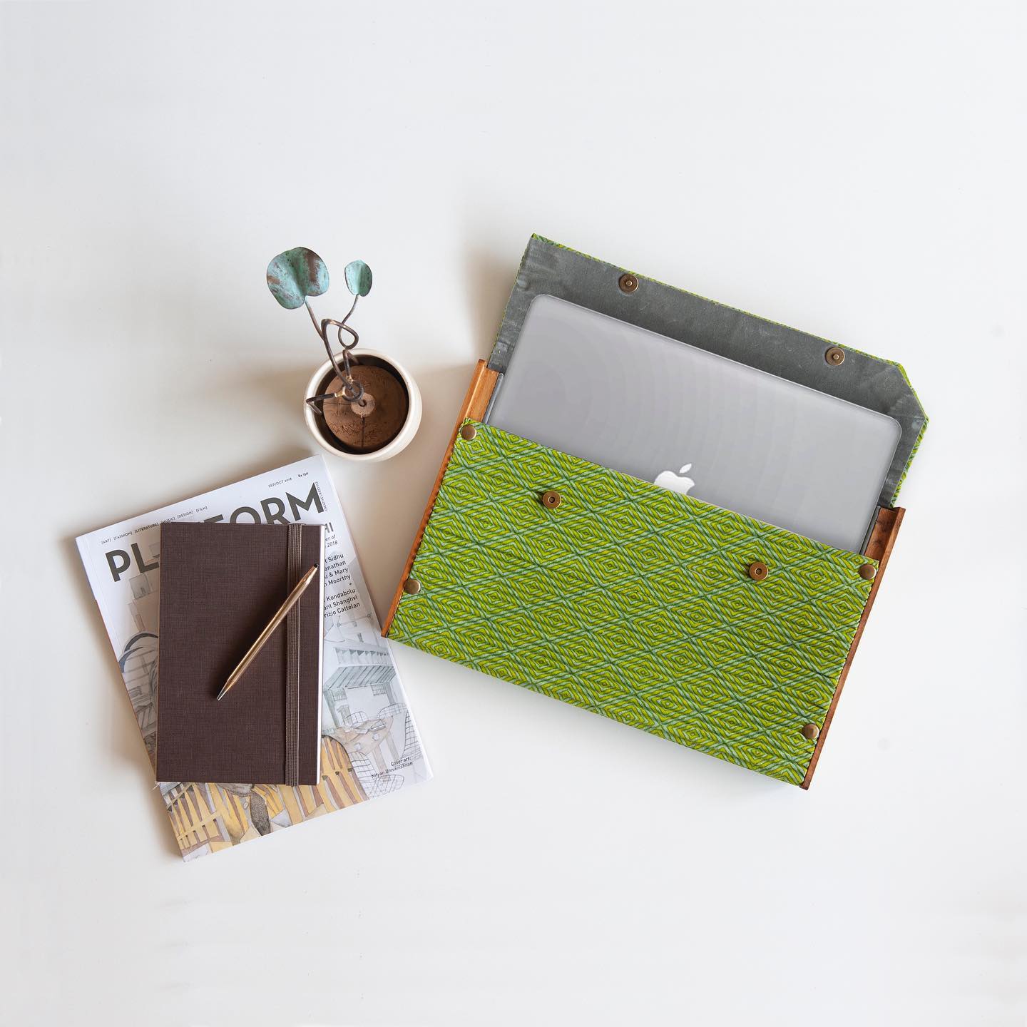 Lukka Chuppi - Creating collapsible & detachable lifestyle accessories ...