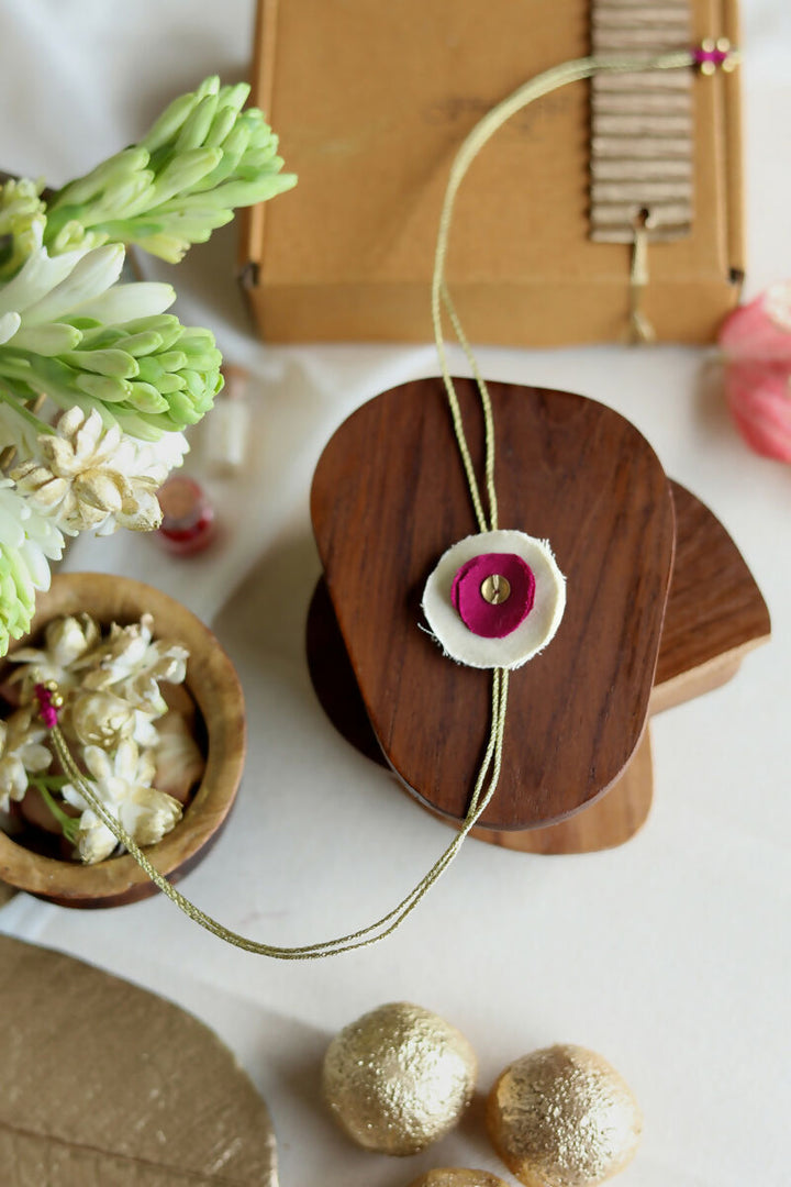 Kesariya Gul Rakhi