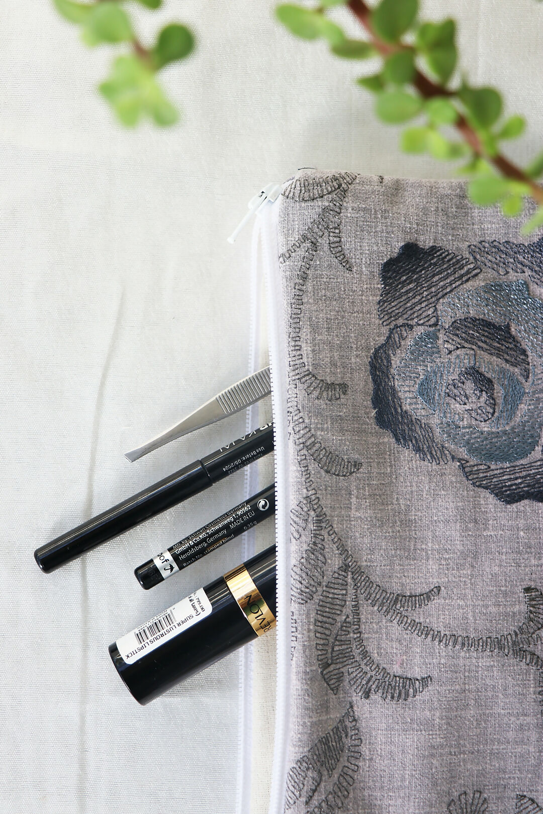 Grey Flora Printed Multipurpose Pouch