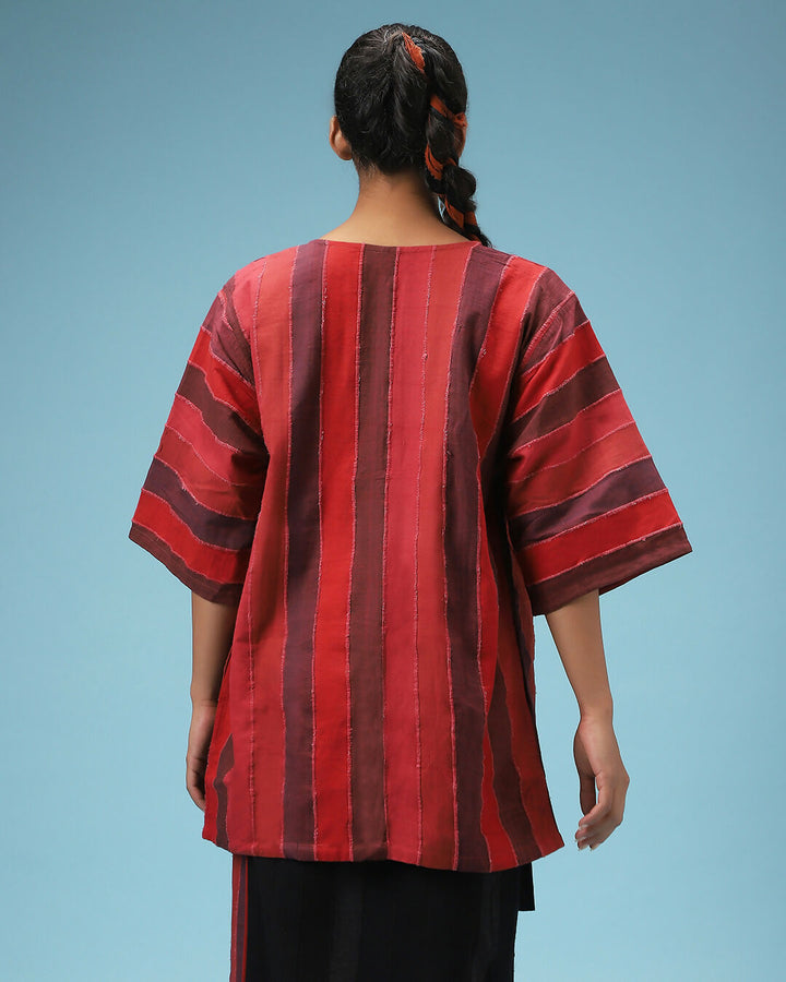 The Dual Essence Jacket In Red
