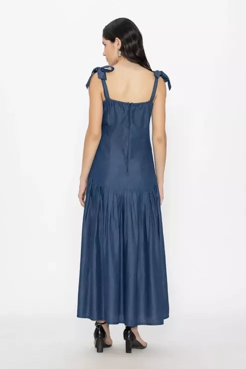 Miss Knot Dress
