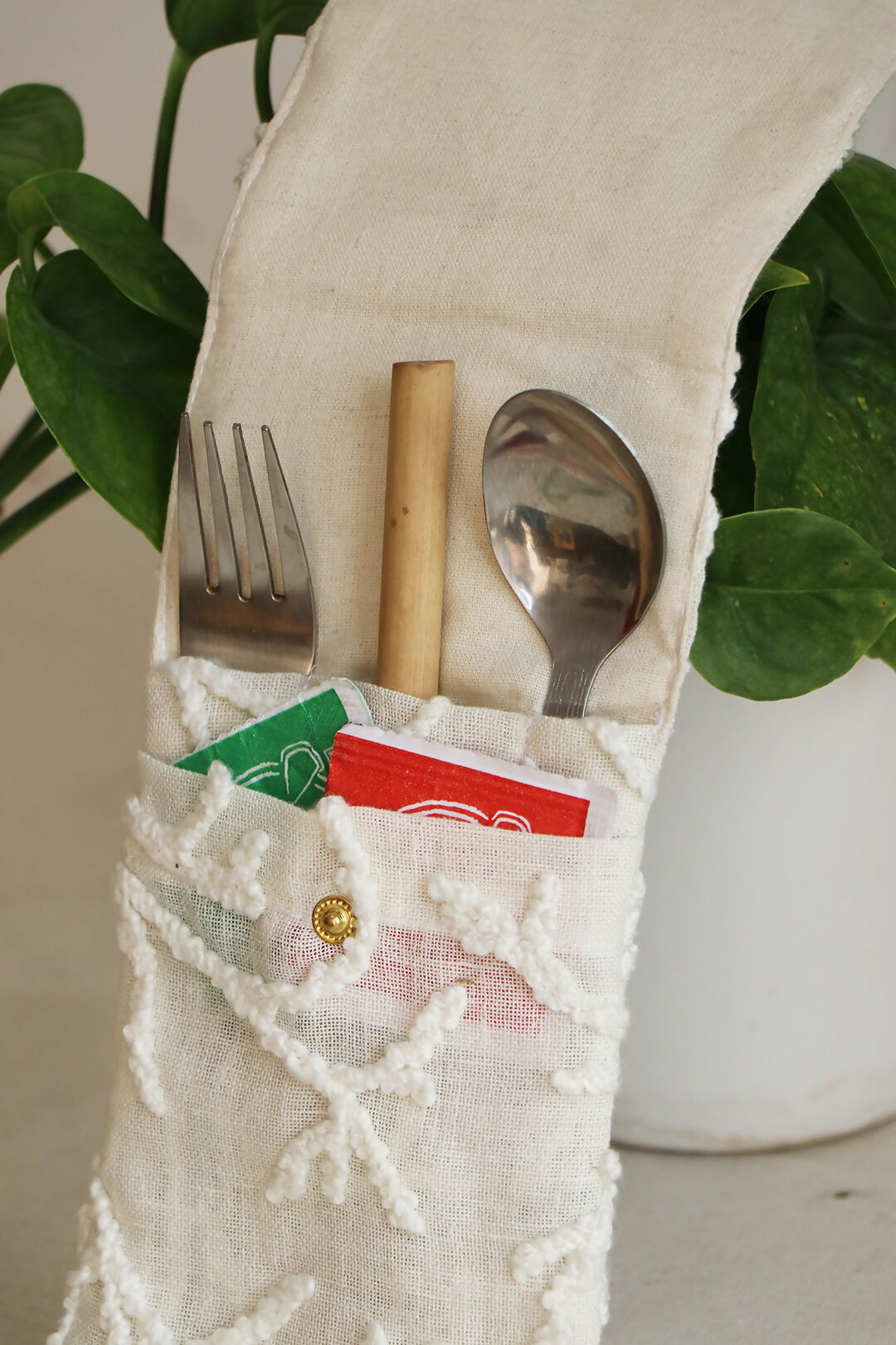 Cotton Leaf Cutlery Case