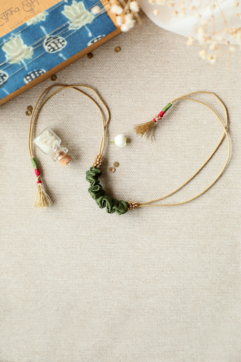 Van Rang Rakhi