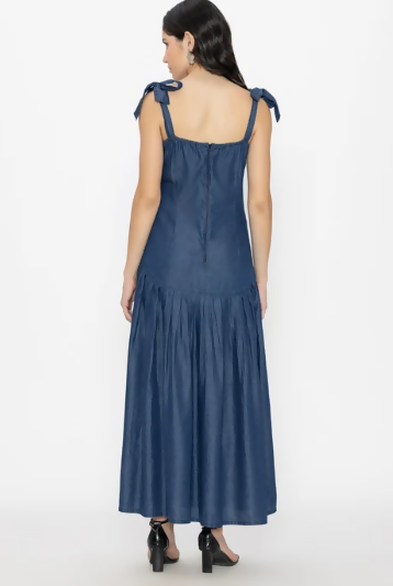 Miss Knot Dress