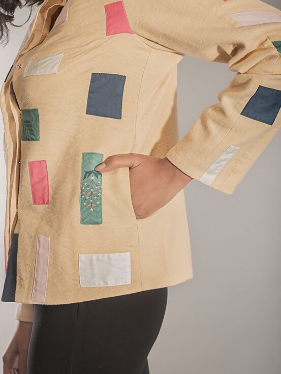 Patch Jacket - Beige