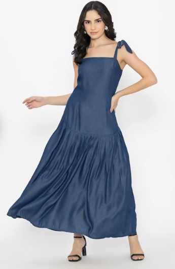Miss Knot Dress