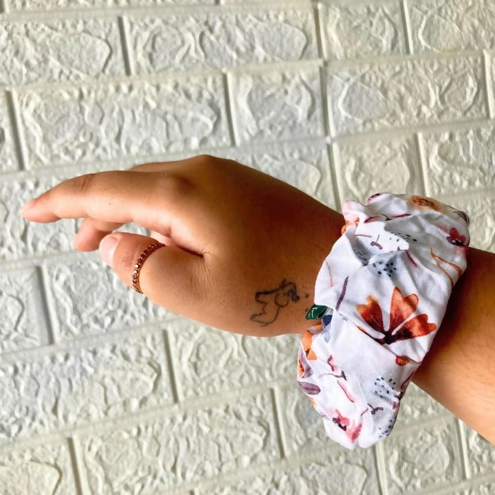 Tiny Floral Printed Scrunchies