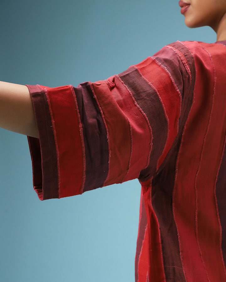 The Dual Essence Jacket In Red

