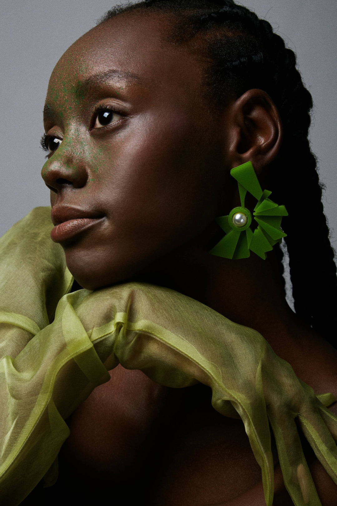 Crinkled Love Green Earrings