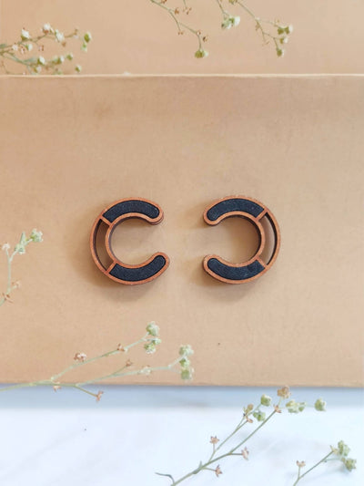 Compassion wooden Black earring