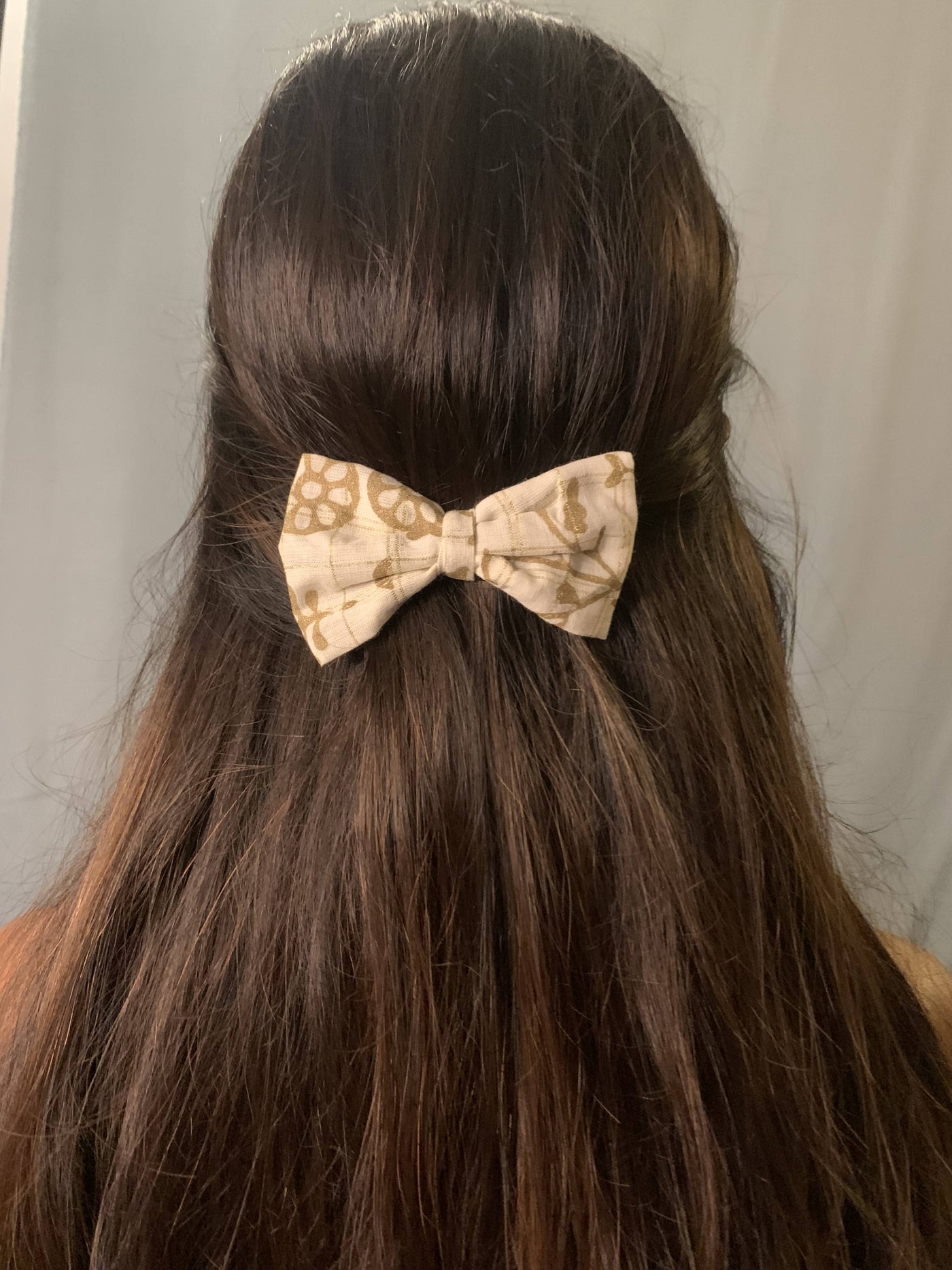 Off-White Gold Bow Clip
