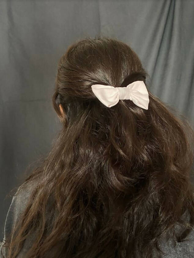 Pale Pink Bow Clip
